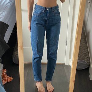 american eagle mom jeans